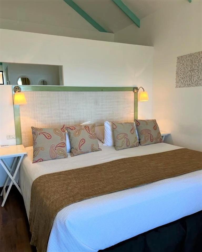 Hotel Boutique La Perouse 汉格罗阿 外观 照片